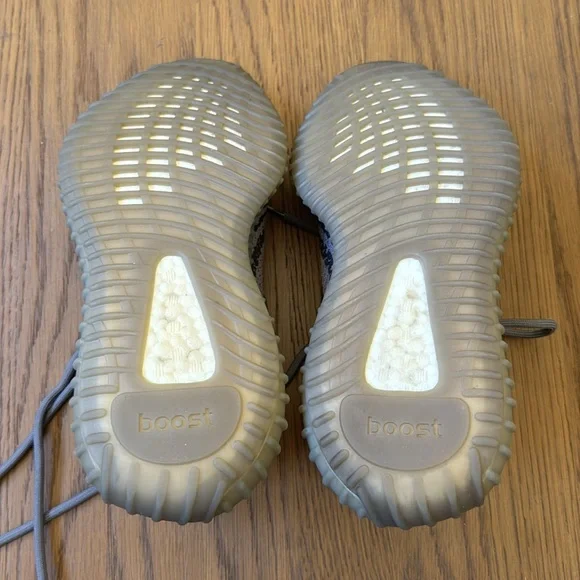 Adidas x Yeezy Boost 350 V2 Beluga 2.0 Size 4.5 - Picture 5 of 9